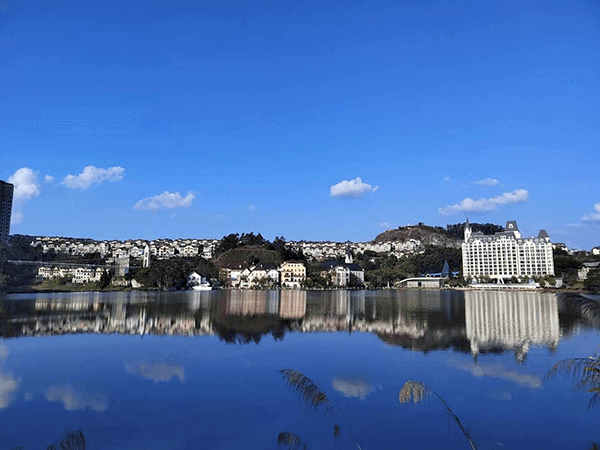 租房收纳难？这些节省空间窍门让小房间变大